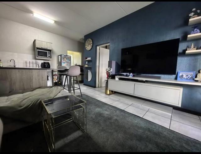 2 BEDROOM APARTMENT FOR SALE IN BARBEQUE DOWNS